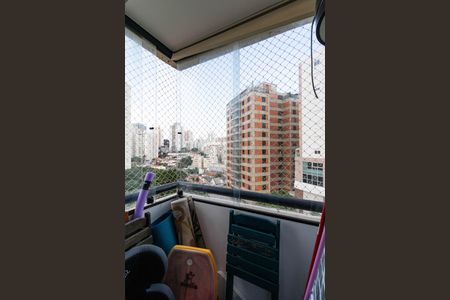 Apartamento à venda com 74m², 2 quartos e 2 vagas Apartamento à venda com 74m², 2 quartos e 2 vagasVaranda