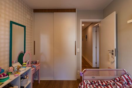 Apartamento à venda com 74m², 2 quartos e 2 vagas Apartamento à venda com 74m², 2 quartos e 2 vagasQuarto