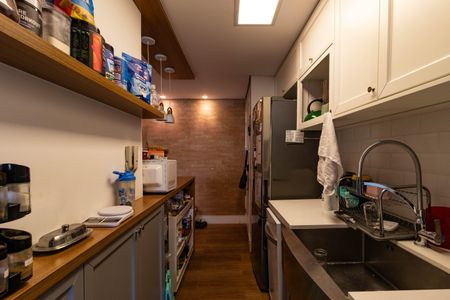 Apartamento à venda com 74m², 2 quartos e 2 vagas Apartamento à venda com 74m², 2 quartos e 2 vagasCozinha