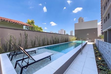 Apartamento à venda com 35m², 1 quarto e sem vagaÁrea comum - Piscina