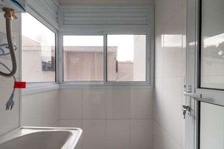 Apartamento para alugar com 63m², 2 quartos e 1 vagaÁrea de Serviço