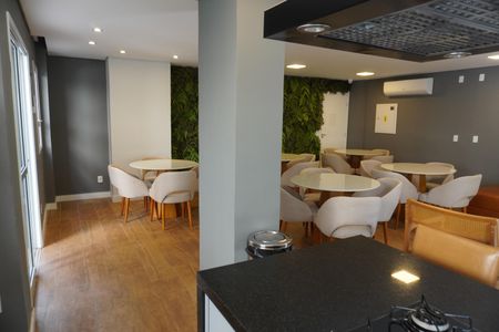 Apartamento para alugar com 60m², 2 quartos e 1 vagaÁrea comum