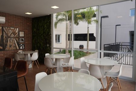 Apartamento para alugar com 60m², 2 quartos e 1 vagaÁrea comum