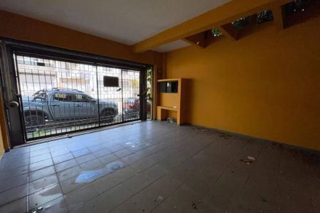 Casa para alugar com 3 quartos, 220m² em Jardim Esmeralda, São Paulo