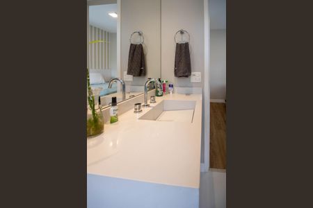 Apartamento à venda com 138m², 3 quartos e 2 vagasBanheiro Suíte 3
