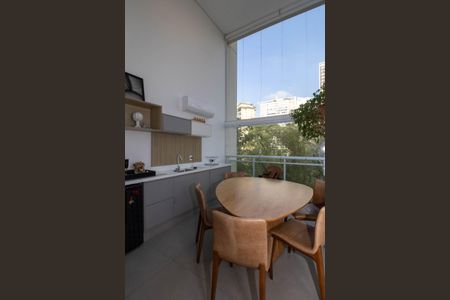 Apartamento à venda com 138m², 3 quartos e 2 vagasVaranda da Sala