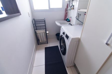 Apartamento à venda com 68m², 2 quartos e 2 vagasÁrea de Serviço