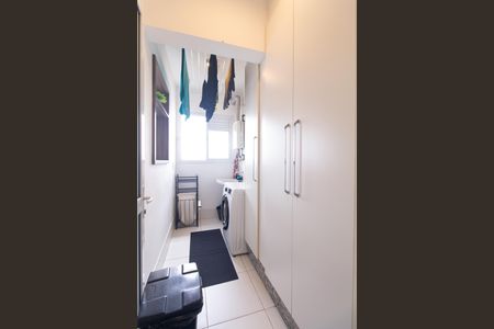 Apartamento à venda com 68m², 2 quartos e 2 vagasÁrea de Serviço