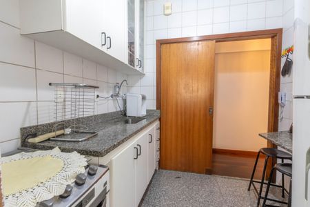 Apartamento à venda com 69m², 2 quartos e 2 vagasCozinha