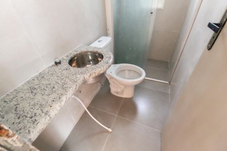 Casa para alugar com 60m², 2 quartos e sem vagaBanheiro