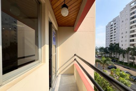 Apartamento para alugar com 70m², 3 quartos e 1 vagaSacada