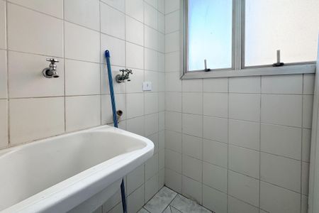 Apartamento para alugar com 70m², 3 quartos e 1 vagaÁrea de Serviço