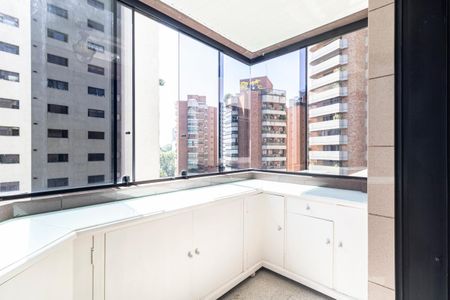 Apartamento para alugar com 200m², 3 quartos e 5 vagas Apartamento para alugar com 200m², 3 quartos e 5 vagasQuarto Suíte 1