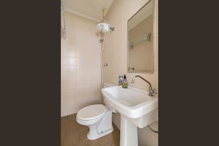 Apartamento para alugar com 200m², 3 quartos e 5 vagas Apartamento para alugar com 200m², 3 quartos e 5 vagasBanheiro de serviço