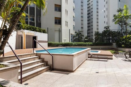 Apartamento à venda com 200m², 3 quartos e 5 vagasÁrea comum - Piscina