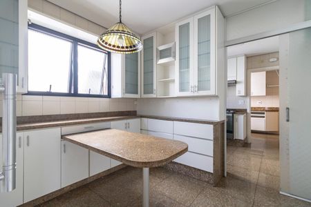 Apartamento para alugar com 200m², 3 quartos e 5 vagas Apartamento para alugar com 200m², 3 quartos e 5 vagasCopa