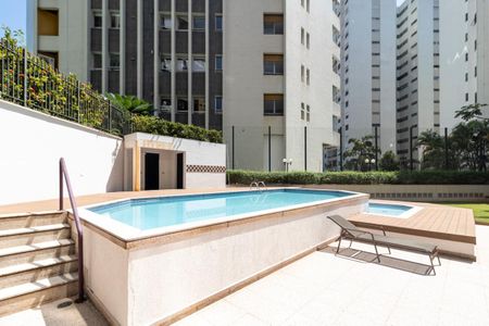 Apartamento à venda com 200m², 3 quartos e 5 vagasÁrea comum - Piscina