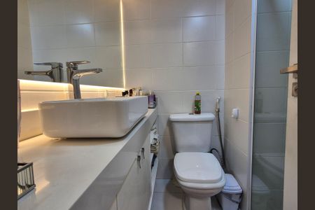 Apartamento à venda com 90m², 2 quartos e 1 vaga Apartamento à venda com 90m², 2 quartos e 1 vagaSuíte