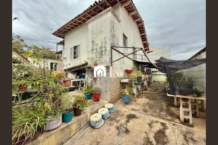 Casa à venda com 220m², 3 quartos e 4 vagasFoto 05