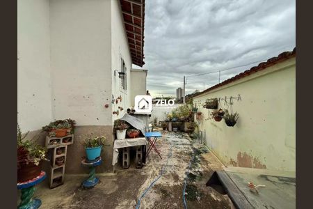 Casa à venda com 220m², 3 quartos e 4 vagasFoto 04