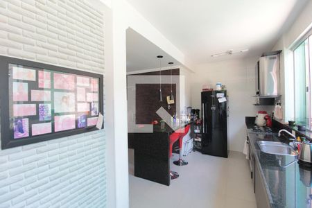 Casa para alugar com 200m², 3 quartos e 2 vagasCozinha