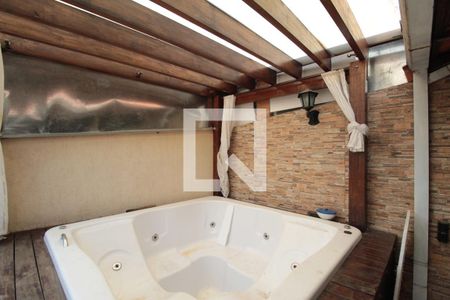 Casa para alugar com 200m², 3 quartos e 2 vagasDeck hidromassagem