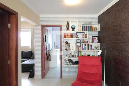 Sala de casa para alugar com 3 quartos, 200m² em Planalto, Belo Horizonte