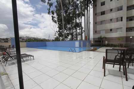 Apartamento para alugar com 66m², 3 quartos e 1 vagaÁrea comum - Piscina