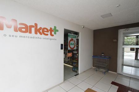 Apartamento para alugar com 66m², 3 quartos e 1 vagamercado