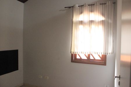 Casa à venda com 278m², 5 quartos e 3 vagasQuarto 2 do sotão