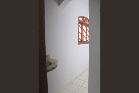 Casa à venda com 278m², 5 quartos e 3 vagasLavabo da cozinha