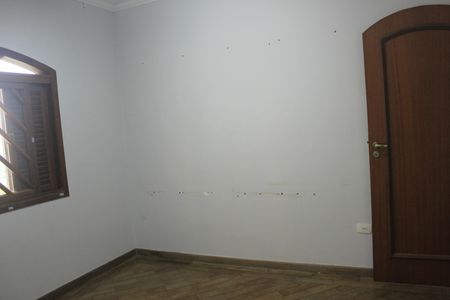 Casa à venda com 278m², 5 quartos e 3 vagasQuarto 2