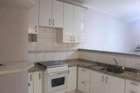 Casa à venda com 278m², 5 quartos e 3 vagasCozinha