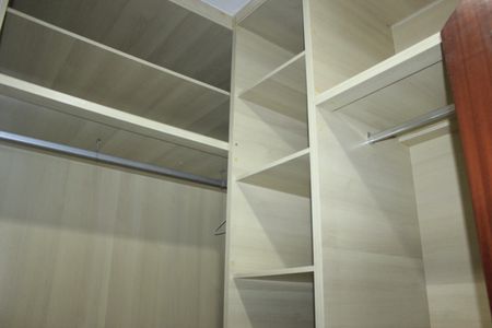 Casa à venda com 278m², 5 quartos e 3 vagasCloset