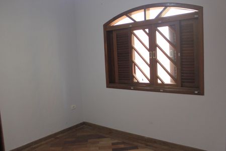 Casa à venda com 278m², 5 quartos e 3 vagasQuarto 1