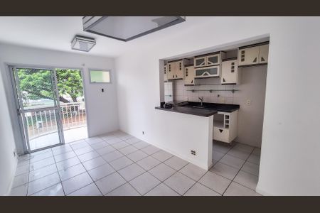 Sala de apartamento para alugar com 2 quartos, 58m² em Irajá, Rio de Janeiro