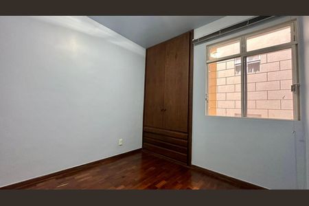 Apartamento para alugar com 100m², 3 quartos e 2 vagasQuarto 