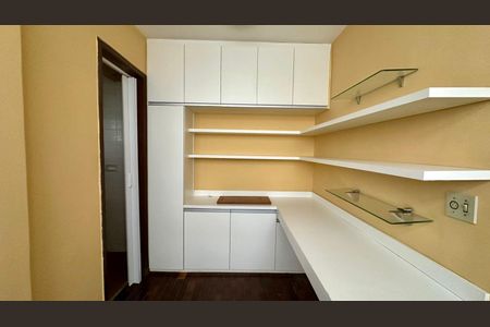 Apartamento para alugar com 100m², 3 quartos e 2 vagasEscritório 