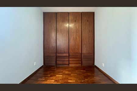 Apartamento para alugar com 100m², 3 quartos e 2 vagasQuarto 