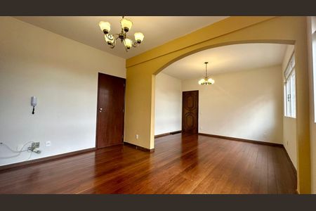 Apartamento para alugar com 100m², 3 quartos e 2 vagasSala 