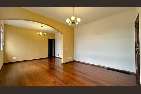 Apartamento para alugar com 100m², 3 quartos e 2 vagasSala 