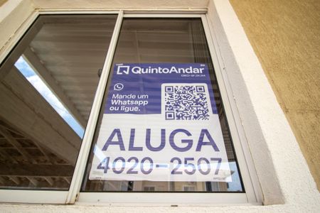 Casa de condomínio para alugar com 100m², 3 quartos e 4 vagas Casa de condomínio para alugar com 100m², 3 quartos e 4 vagasFachada