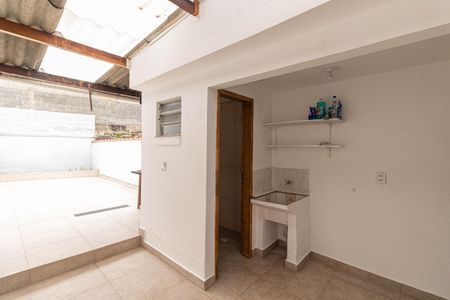 Casa para alugar com 97m², 2 quartos e 1 vaga Casa para alugar com 97m², 2 quartos e 1 vagaÁrea de Serviço