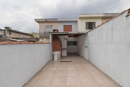 Casa para alugar com 97m², 2 quartos e 1 vaga Casa para alugar com 97m², 2 quartos e 1 vagaChurrasqueira e Terraço