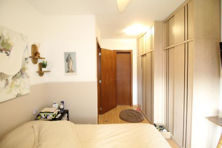 Apartamento à venda com 103m², 3 quartos e 2 vagasSuíte 1