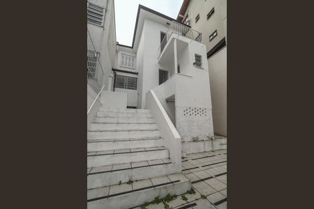 Casa para alugar com 350m², 4 quartos e 2 vagasFundos