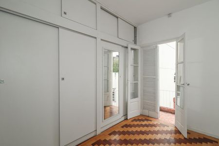 Casa para alugar com 350m², 4 quartos e 2 vagasQuarto 4