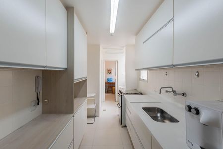 Apartamento à venda com 84m², 2 quartos e 1 vagaCozinha