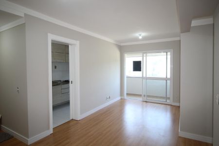 Apartamento para alugar com 67m², 2 quartos e 1 vagaSala
