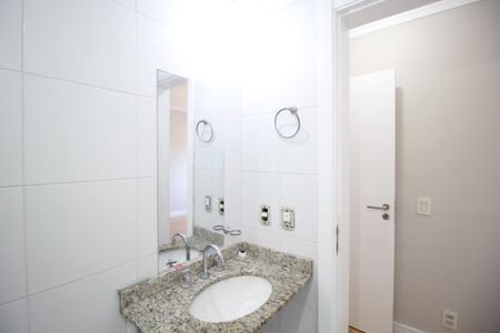 Apartamento para alugar com 67m², 2 quartos e 1 vagaBanheiro da Suíte 1